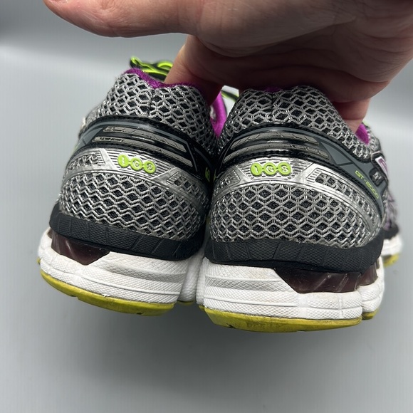 Oasis's women’s athletic shoes size 7.5 - Picture 3 of 10